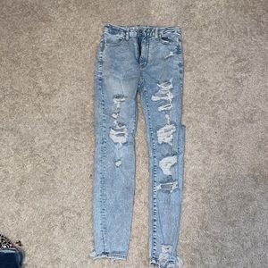 Light washed American eagle jeans